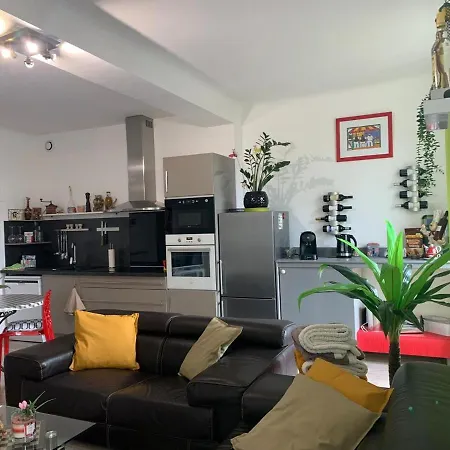 Legarrea Юстарис